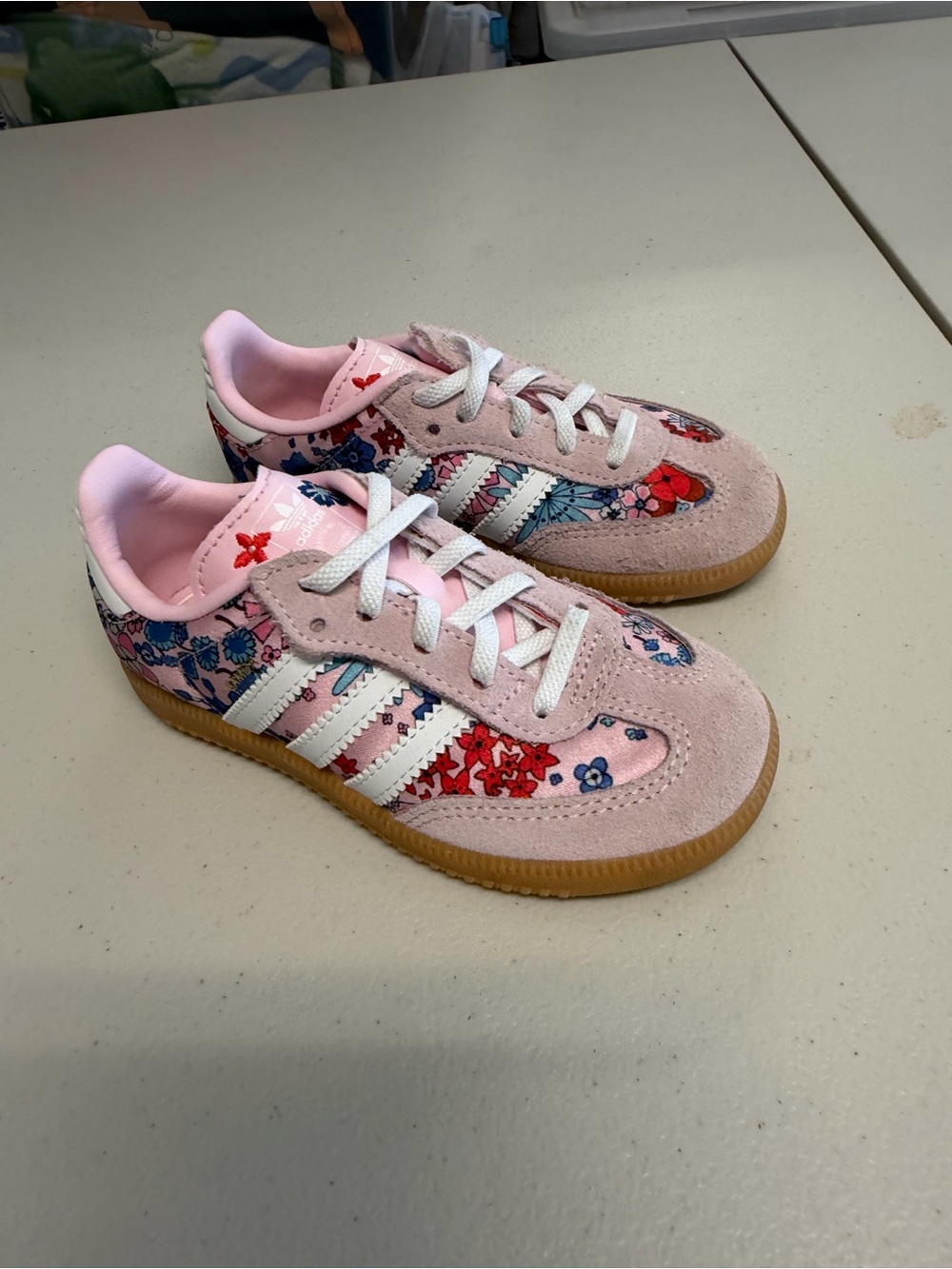 adidas toddler/kids Pink Floral Liberty Sneakers